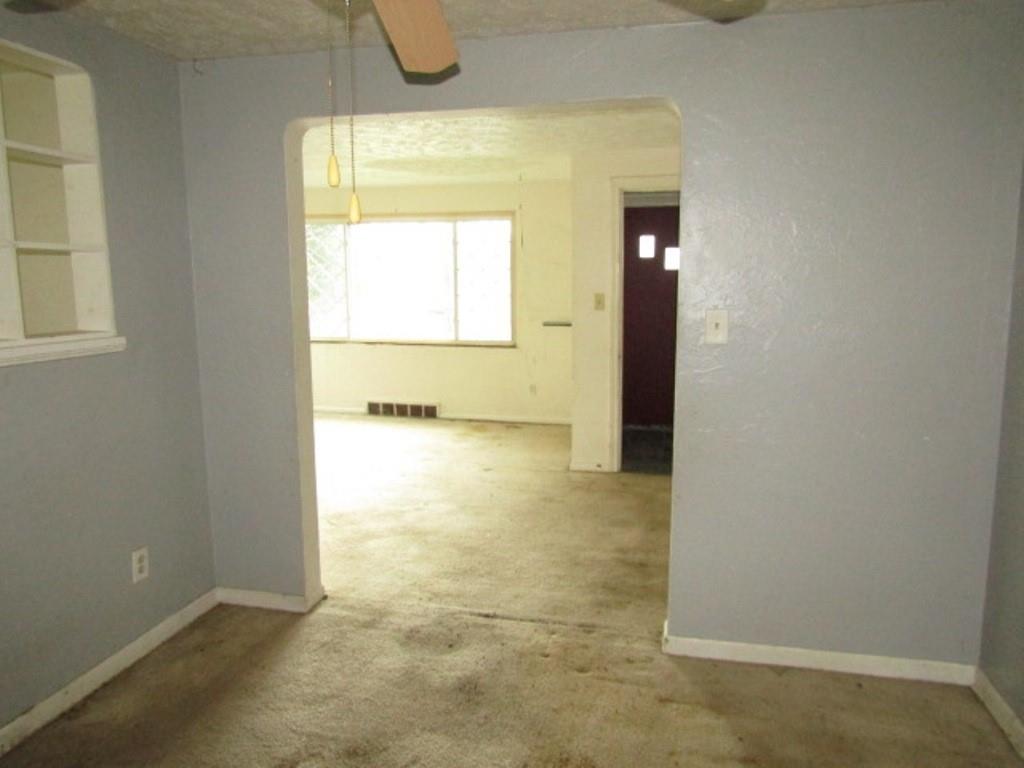 8041 Aber Road Verona, PA 15147 - Photo 10 of 38