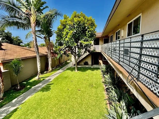 $1,895 | 12437 Harris Avenue, Unit 11, Lynwood, CA 90262