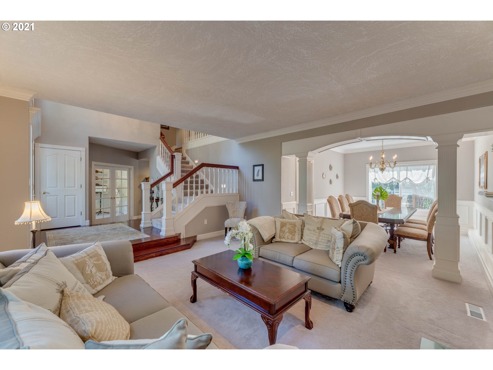 13643 Southwest Mountain Ridge Court Tigard, OR 97224 - Photo 6 of 32 Gallery Image 6