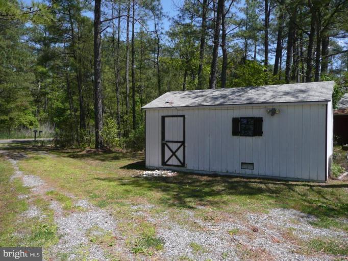4916 David Greene Road Cambridge, MD 21613 - Photo 10 of 30 Garage 2