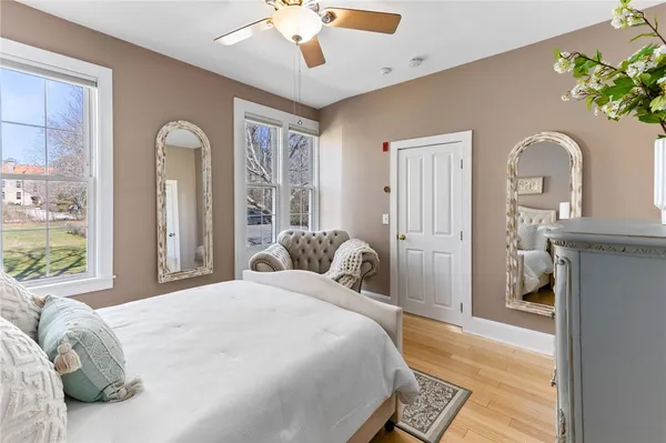 $589,000 | 446 Bellevue Avenue, Unit 3, Newport, RI 02840
