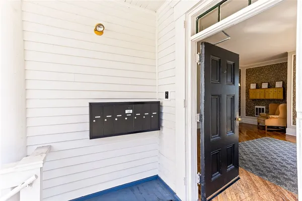 $589,000 | 446 Bellevue Avenue, Unit 3, Newport, RI 02840