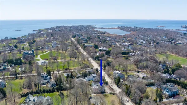 $589,000 | 446 Bellevue Avenue, Unit 3, Newport, RI 02840