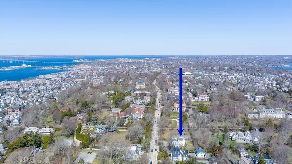 $589,000 | 446 Bellevue Avenue, Unit 3, Newport, RI 02840
