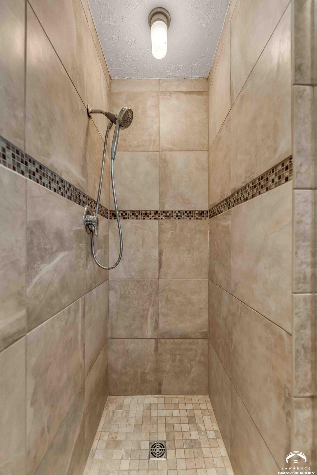 3403 Trail Road Lawrence, KS 66049 - Photo 27 of 51