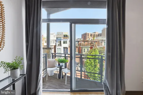 $610,000 | 1127 6th Street Northwest, Unit 200, Washington, DC 20001