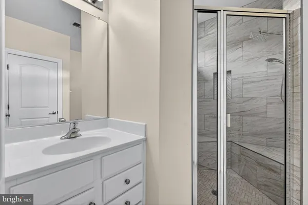 $2,900 | 2222 Margraf Circle, Woodbridge, VA 22191