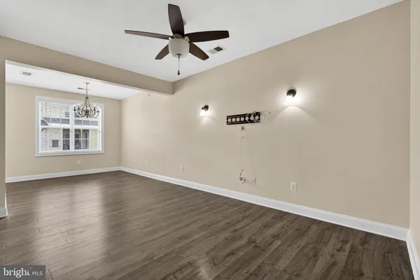 $2,900 | 2222 Margraf Circle, Woodbridge, VA 22191