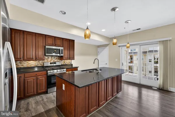 $2,900 | 2222 Margraf Circle, Woodbridge, VA 22191