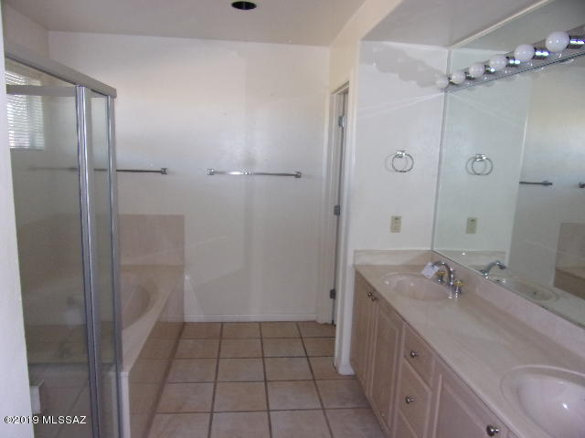 5425 North Cres Ridge Drive Tucson, AZ 85718 - Photo 18 of 31