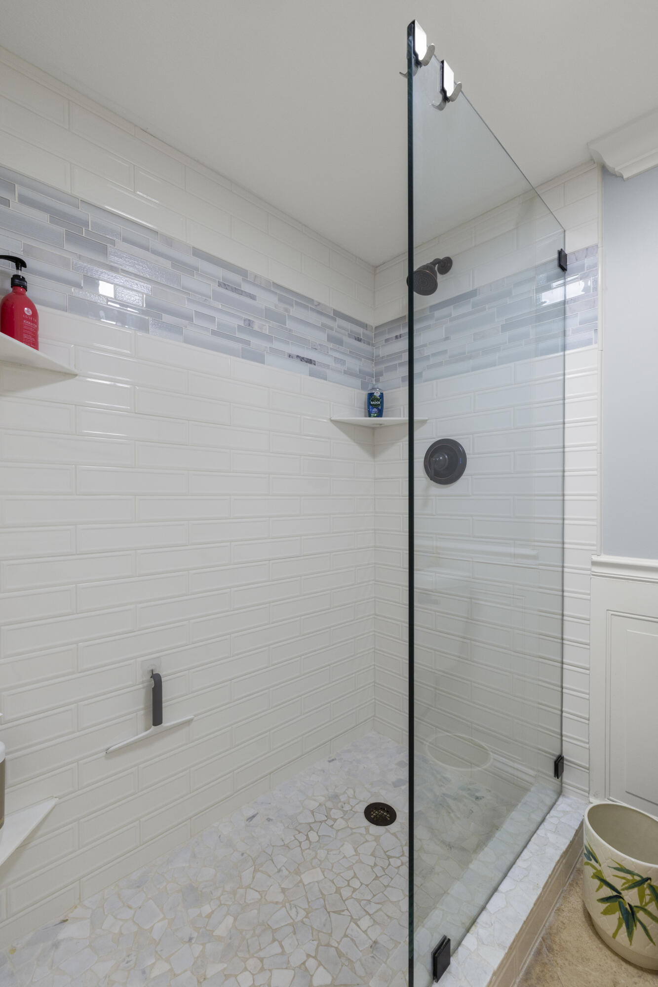 1701 Northeast Ocean Boulevard, Unit 103 Stuart, FL 34996 - Photo 15 of 26 Secondary Shower