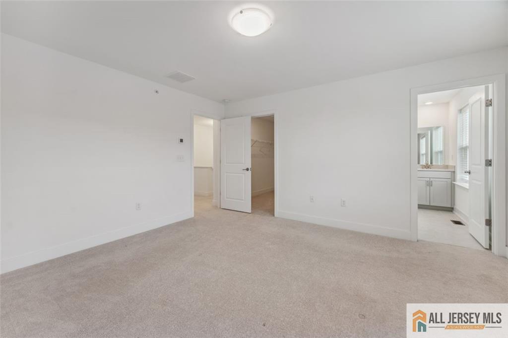 46 Mariveles Way Eatontown, NJ 07724 - Photo 13 of 26