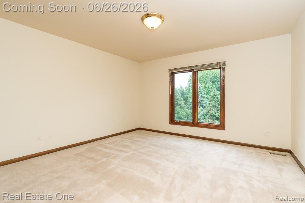 2898 Eagle Drive Rochester, MI 48309 - Photo 29 of 52 2898 Eagle_MLS-029.jpg