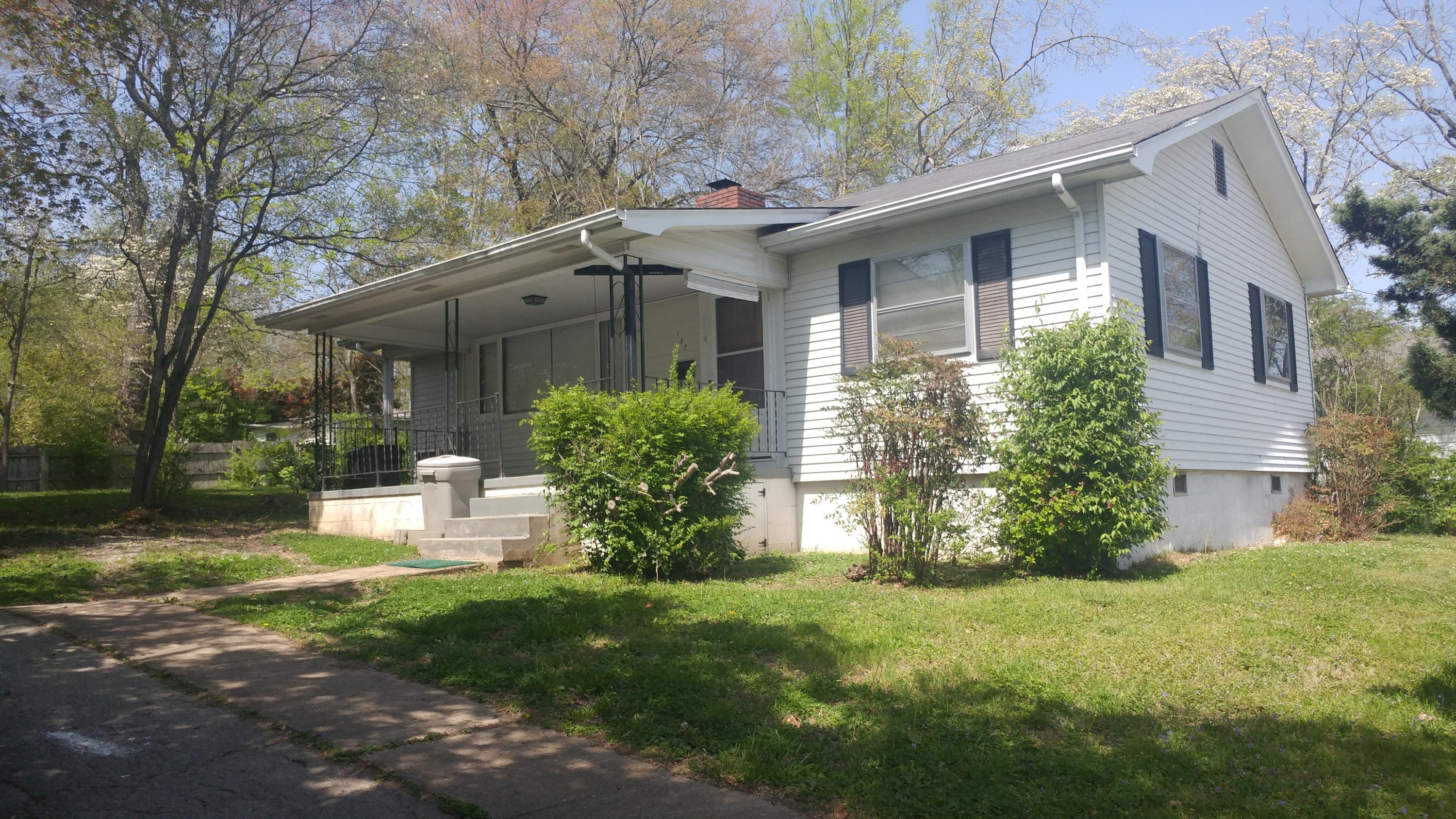 102 West Farragut Road Oak Ridge, TN 37830 - Photo 1 of 12 0418181504
