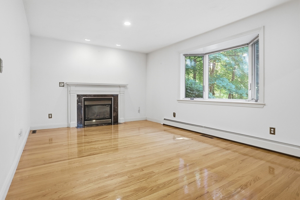 331 Prospect Street Framingham, MA 01701 - Photo 6 of 42