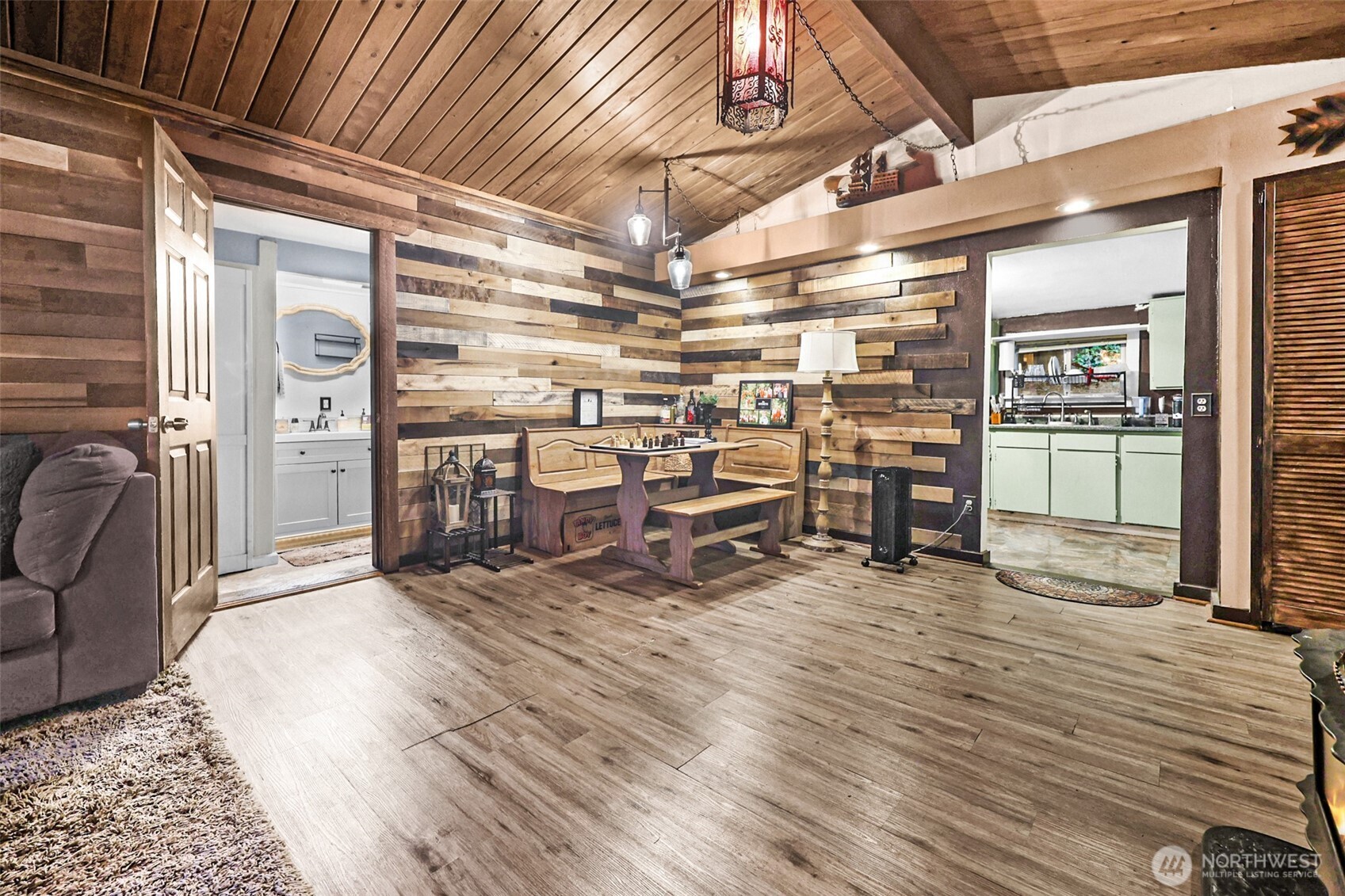 13109 Crystal Springs Road Granite Falls, WA 98252 - Photo 11 of 32 a view of a room with racks