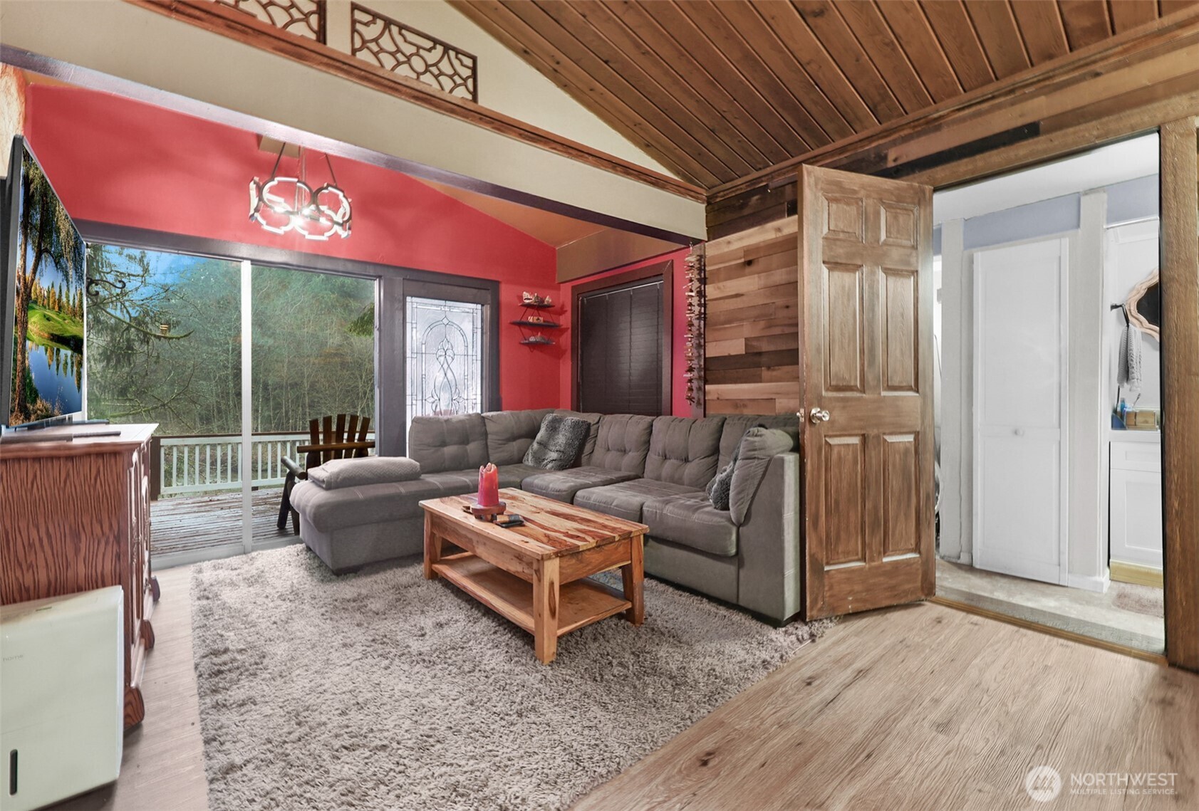 13109 Crystal Springs Road Granite Falls, WA 98252 - Photo 19 of 32 a outdoor living space with patio furniture and a potted plant