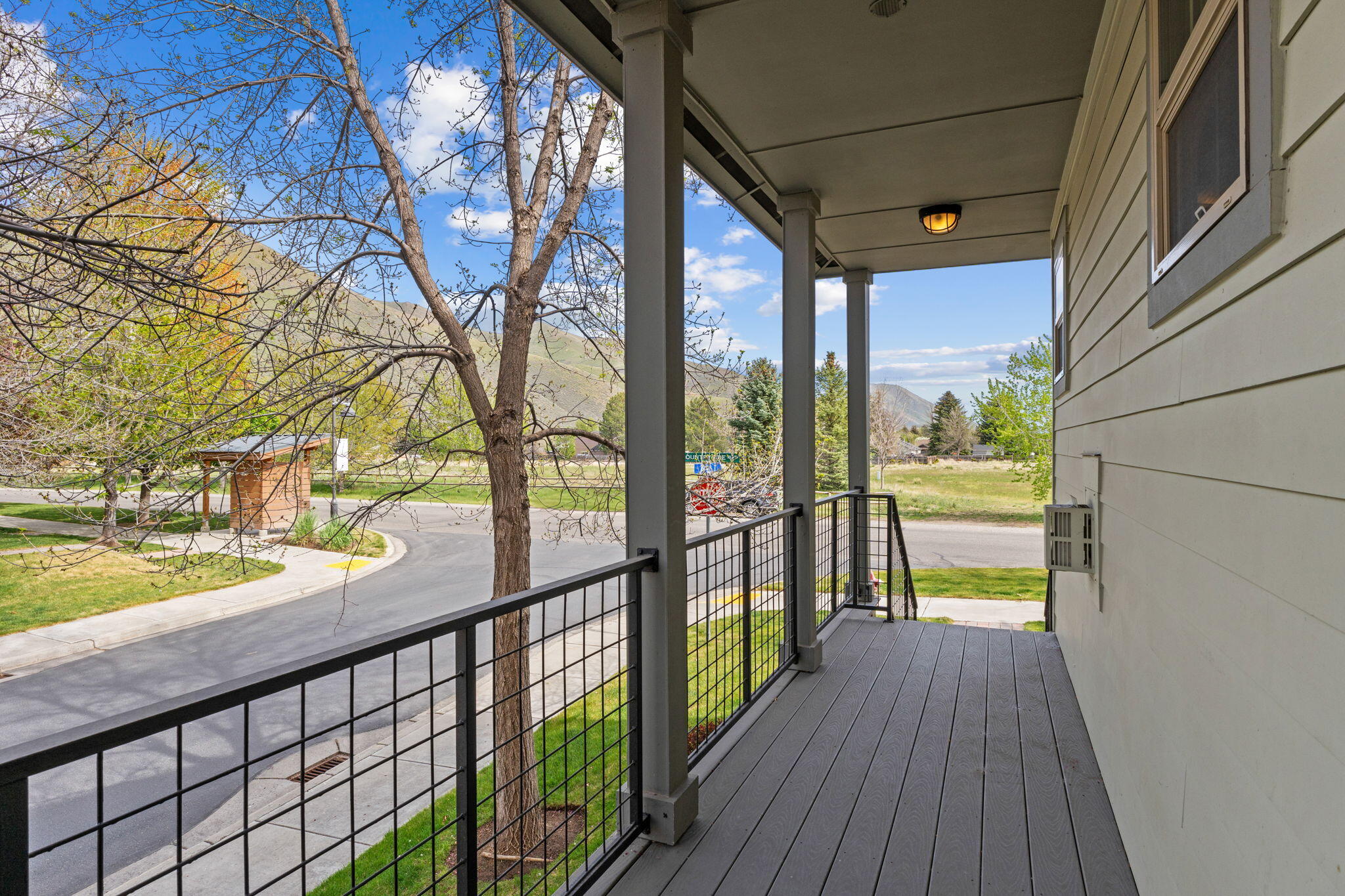 861 Countryside Boulevard Hailey, ID 83333 - Photo 8 of 29 Front Entry Deck