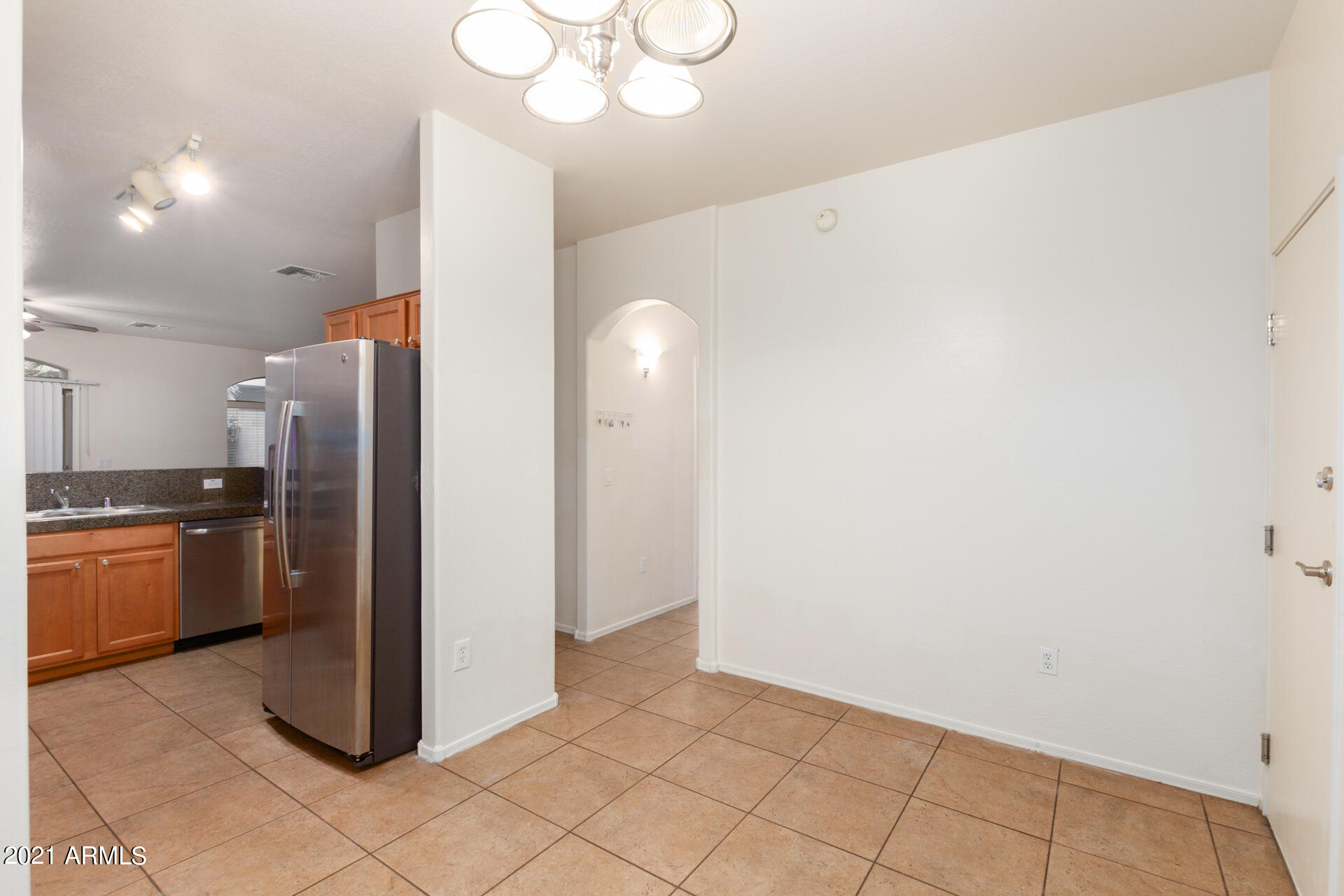 2150 East Bell Road, Unit 1153 Phoenix, AZ 85022 - Photo 7 of 29 07-Bell