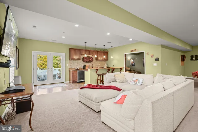 $1,100,000 | 202 Bonhill Drive, Fort Washington, MD 20744