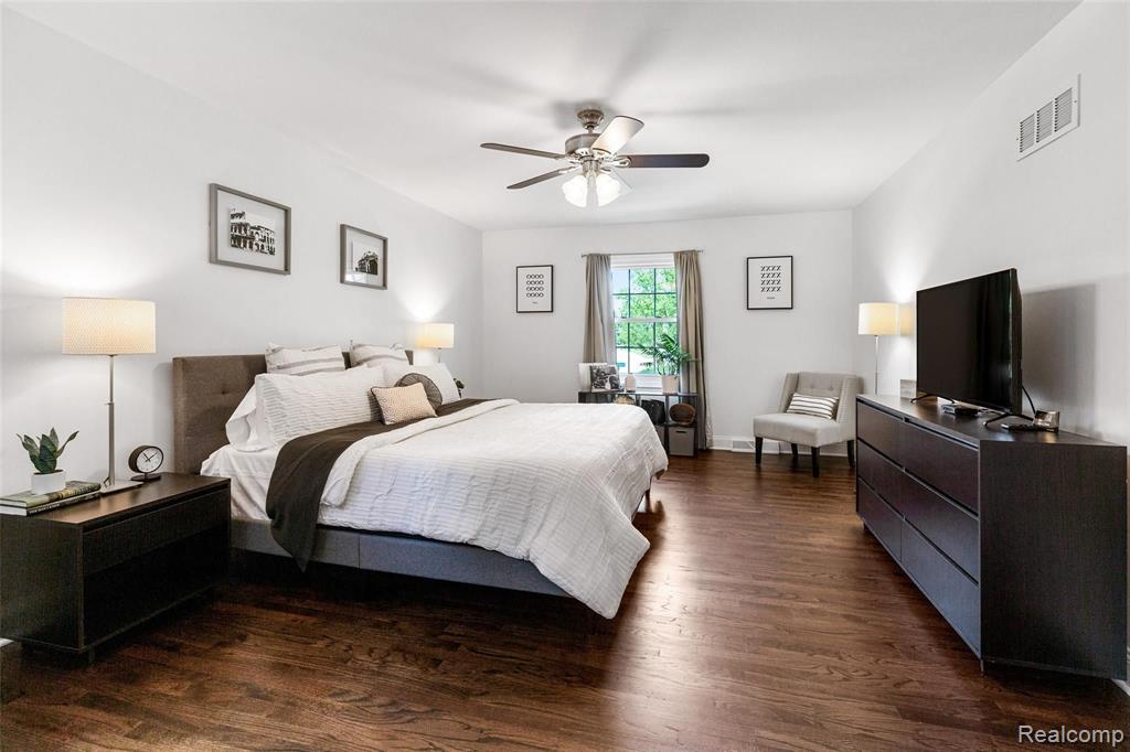 35819 Johnstown Road Farmington Hills, MI 48335 - Photo 29 of 66