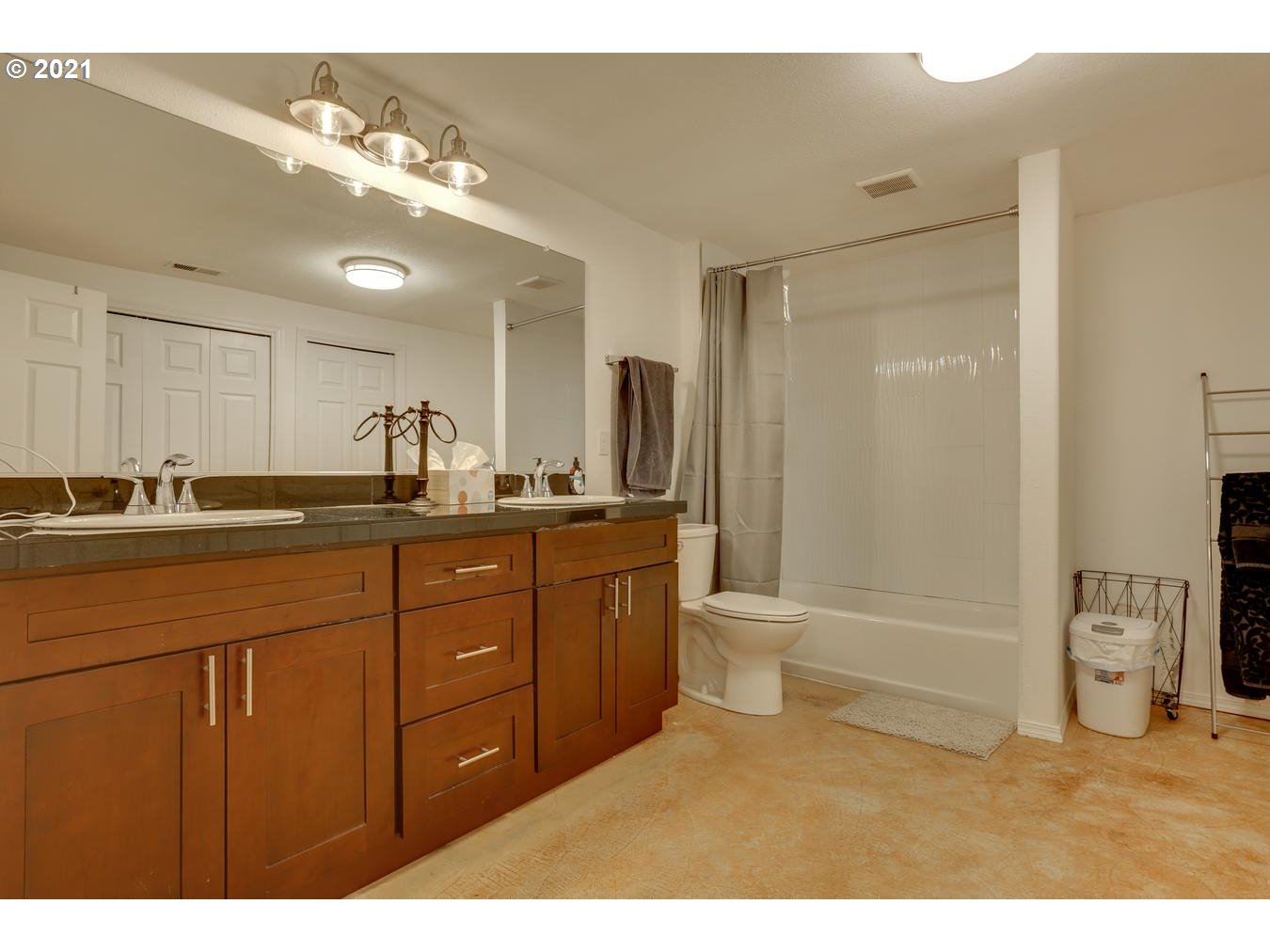 1603 Northwest Mayfield Road Portland, OR 97229 - Photo 24 of 32 Gallery Image 24