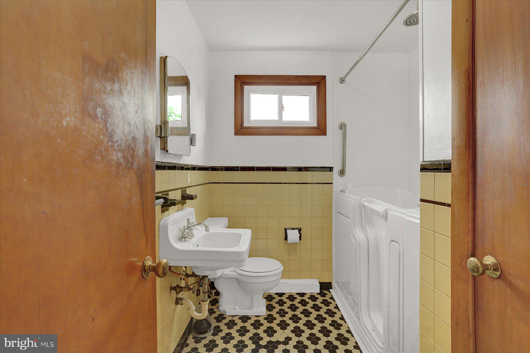 1354 Simpson Ferry Road New Cumberland, PA 17070 - Photo 13 of 32 Gallery Image 13