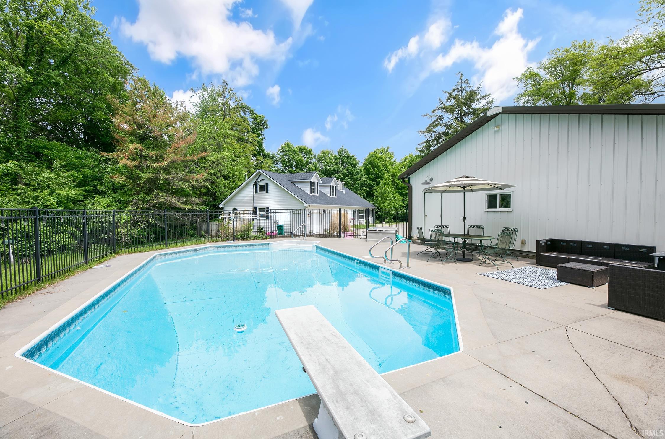 59483 Clover Road Mishawaka, IN 46544 - Photo 31 of 35 Gallery Image 31