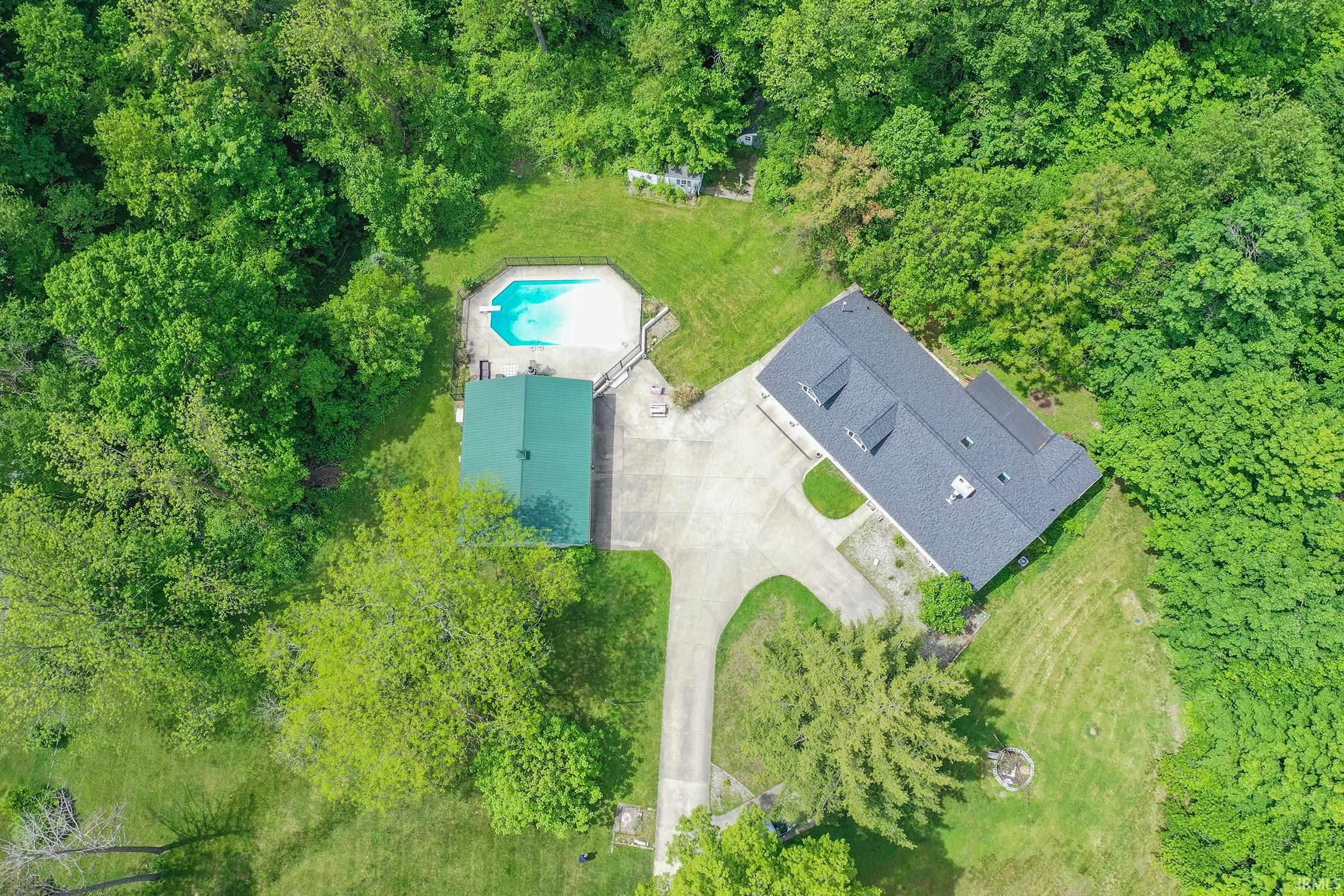 59483 Clover Road Mishawaka, IN 46544 - Photo 33 of 35 Gallery Image 33