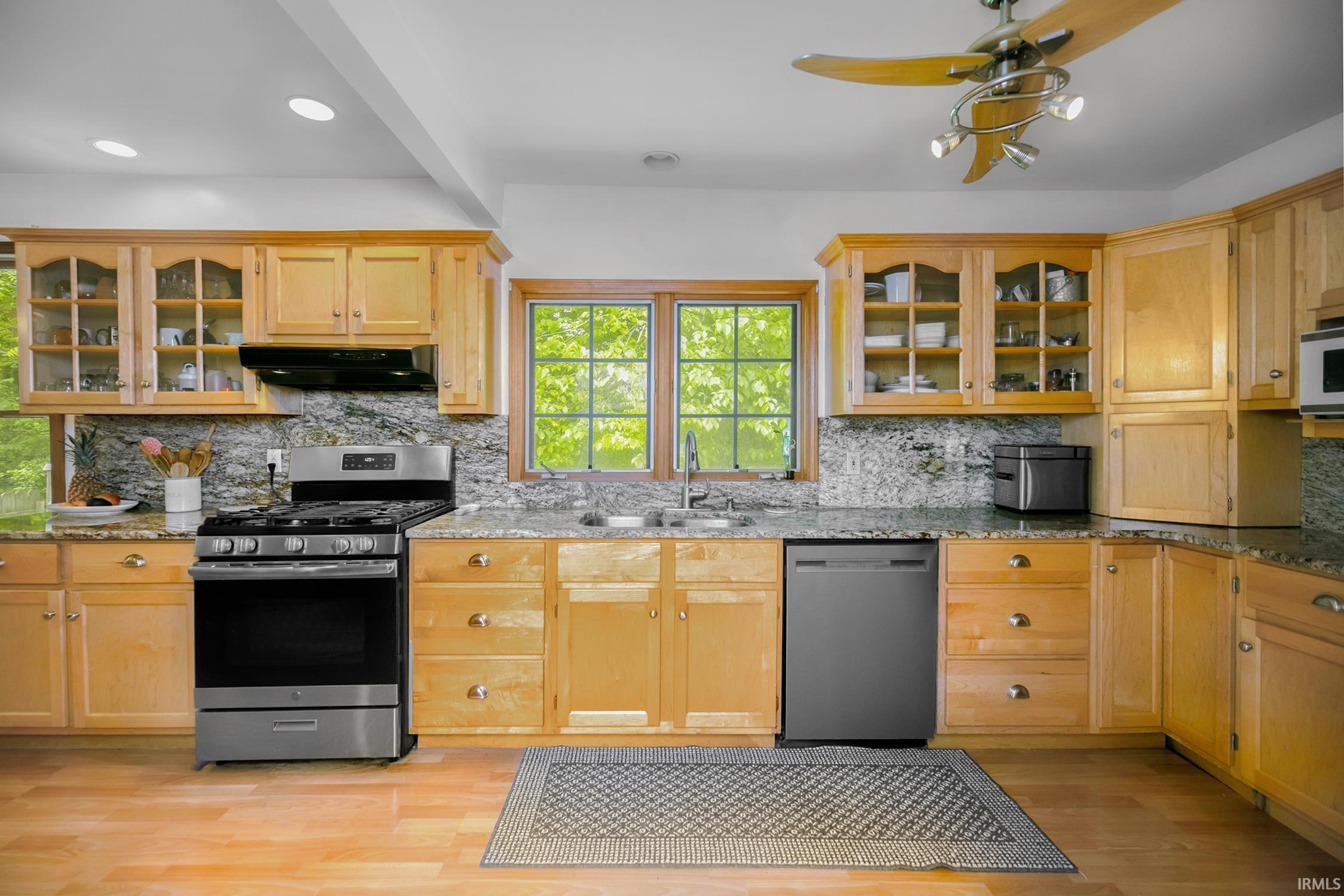 59483 Clover Road Mishawaka, IN 46544 - Photo 9 of 35 Gallery Image 9
