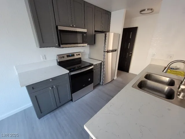 $1,050 | 2771 South Mountain Vista Street, Unit B, Las Vegas, NV 89121