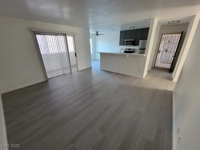 $1,050 | 2771 South Mountain Vista Street, Unit B, Las Vegas, NV 89121