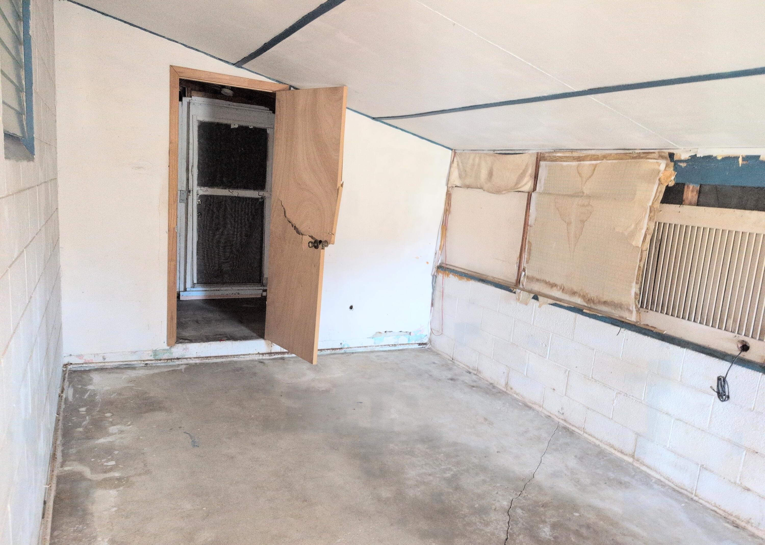 1606 Ave H Fort Pierce, FL 34950 - Photo 9 of 9 a view of a small space
