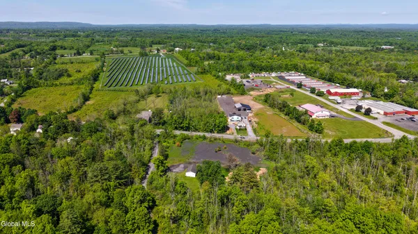 $450,000 | 4 Connolly Road, Ballston, NY 12019