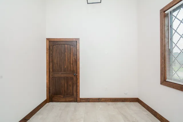 $2,100 | 29527 B Turnbury Village Drive, Spring, TX 77386