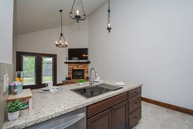 $2,100 | 29527 B Turnbury Village Drive, Spring, TX 77386