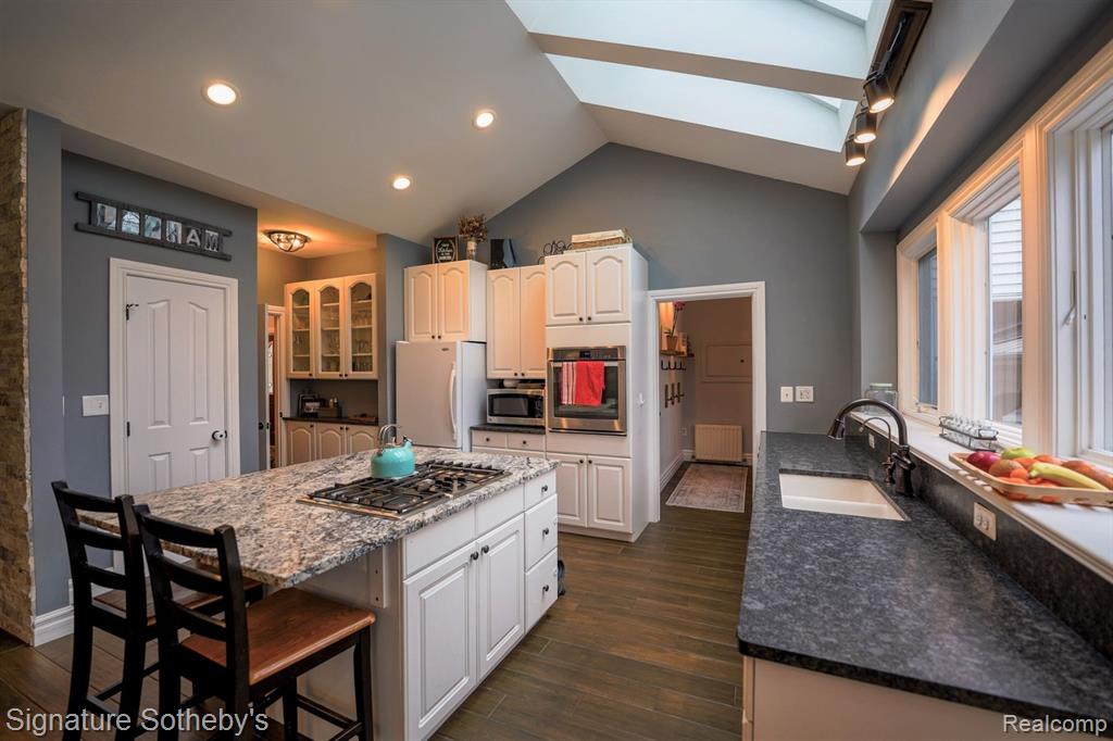 3539 Clyde Road Holly, MI 48442 - Photo 5 of 31