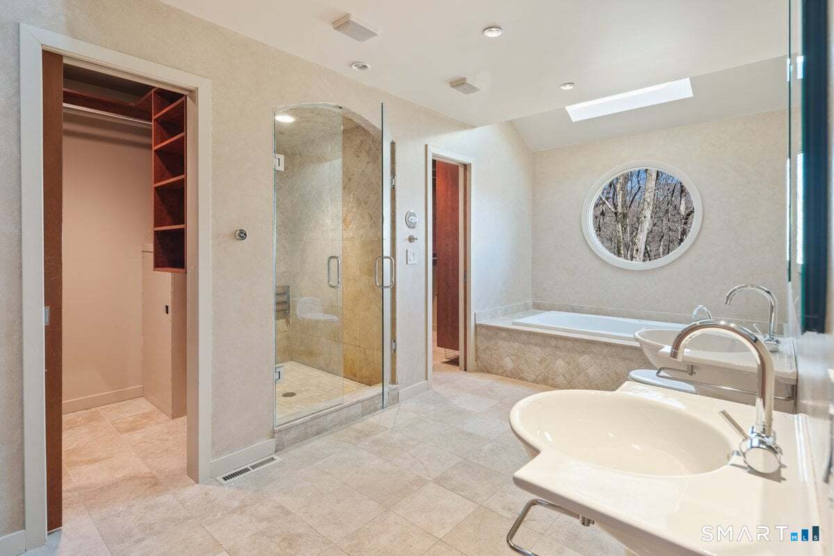 9 Patchen Lane Weston, CT 06883 - Photo 17 of 40