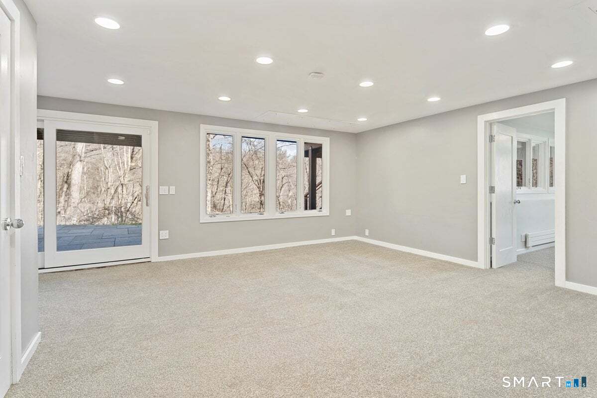 9 Patchen Lane Weston, CT 06883 - Photo 27 of 40