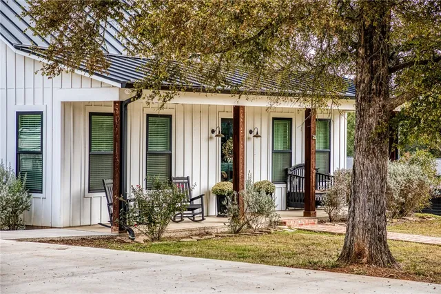 $1,400,000 | 264 Farm To Market 833, Streetman, TX 75859