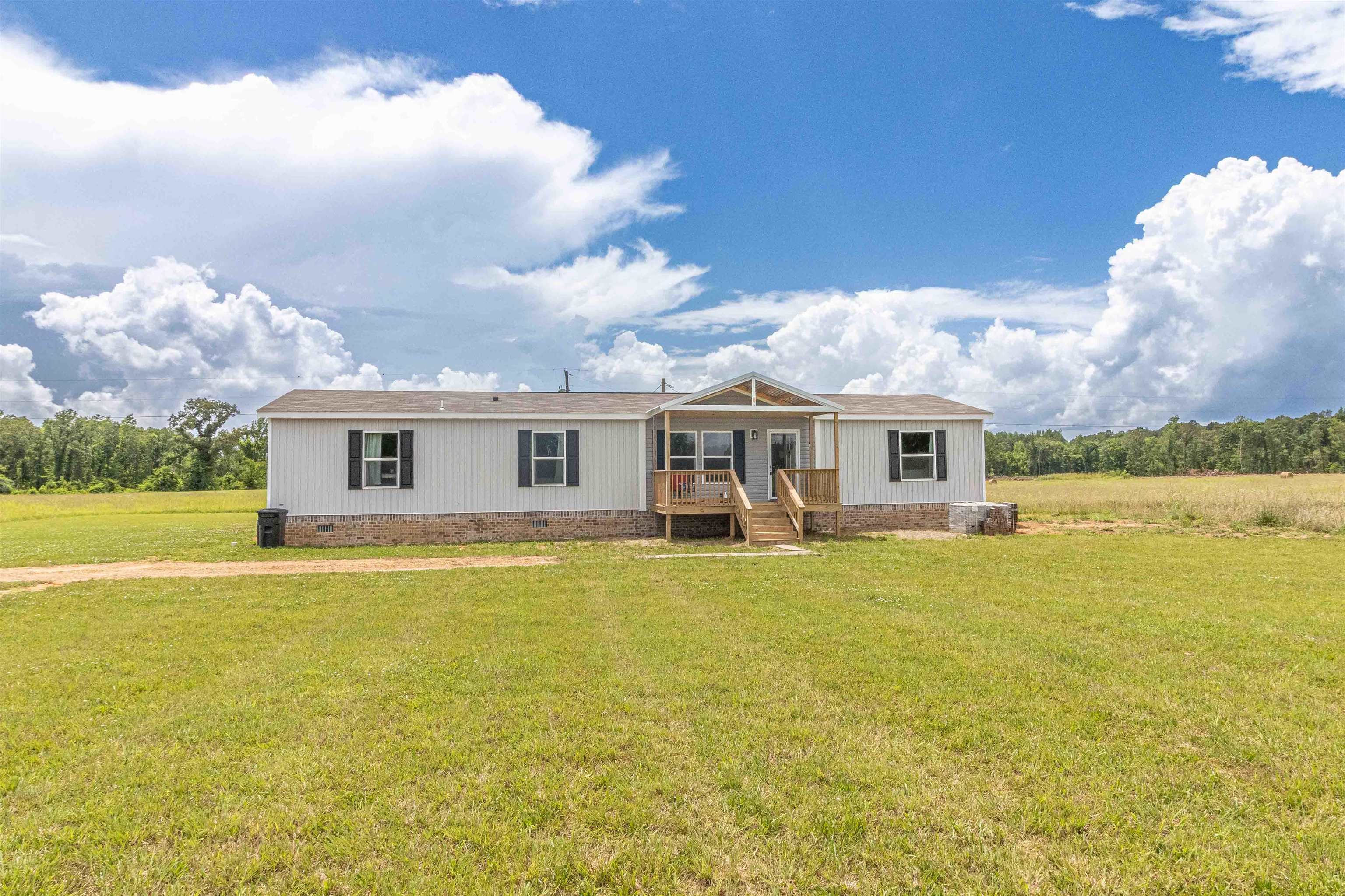 700 Gann Road Selmer, TN 38375 - Photo 3 of 38 Gallery Image 3