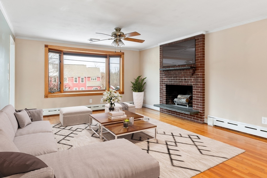 274 West Hill Road Marlborough, MA 01752 - Photo 3 of 35 Gallery Image 3