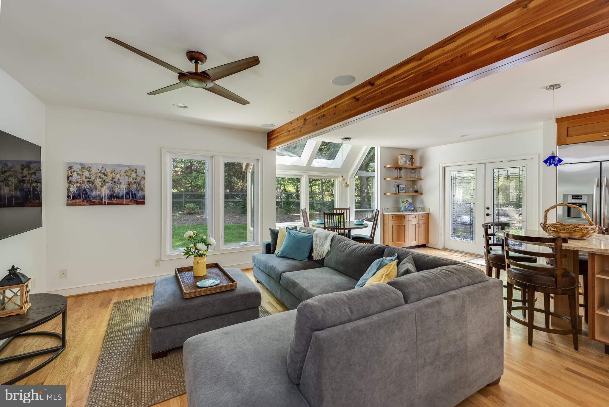1500 Severncroft Road Annapolis, MD 21409 - Photo 11 of 29 Lovely Family Room