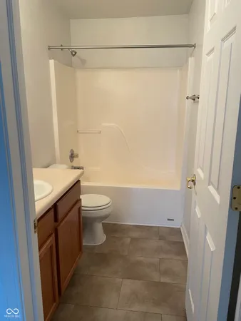 $1,650 | 1195 Count Turf Court, New Whiteland, IN 46184