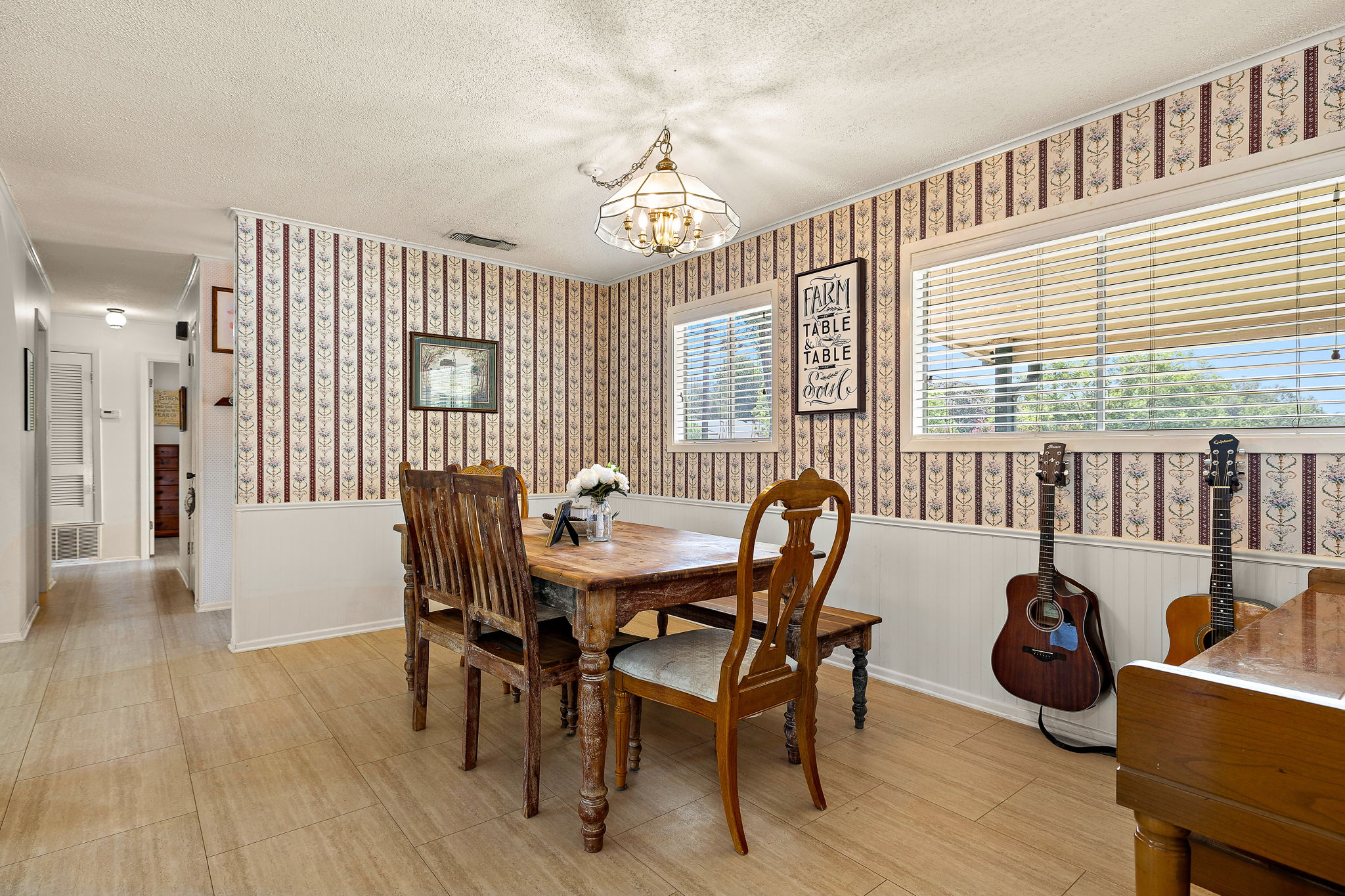 605 Parkway Street Georgetown, TX 78628 - Photo 10 of 31 Easy to care for flooring throughout the home
