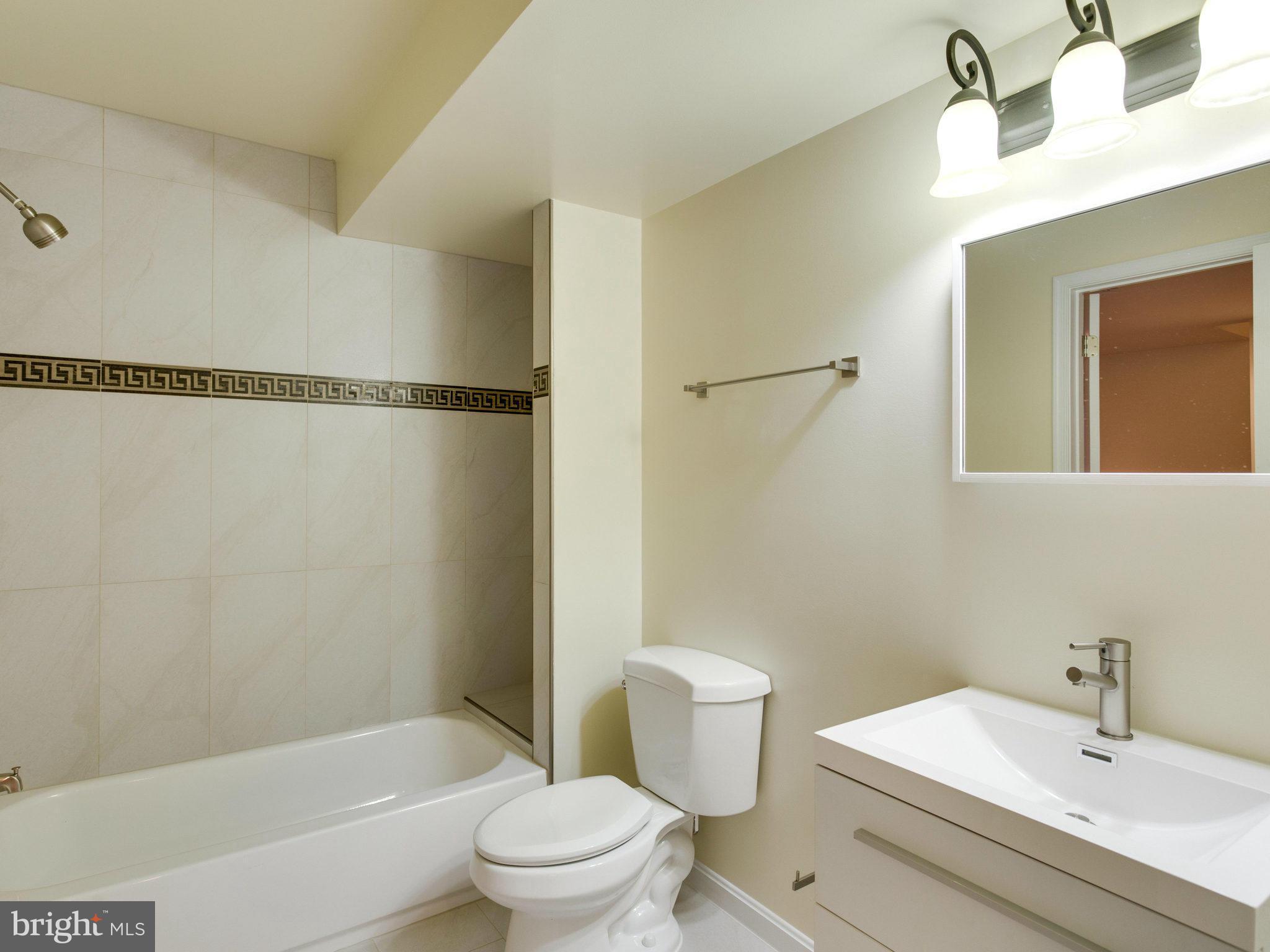 1444 Morris Road Southeast Washington, DC 20020 - Photo 18 of 20 Bath