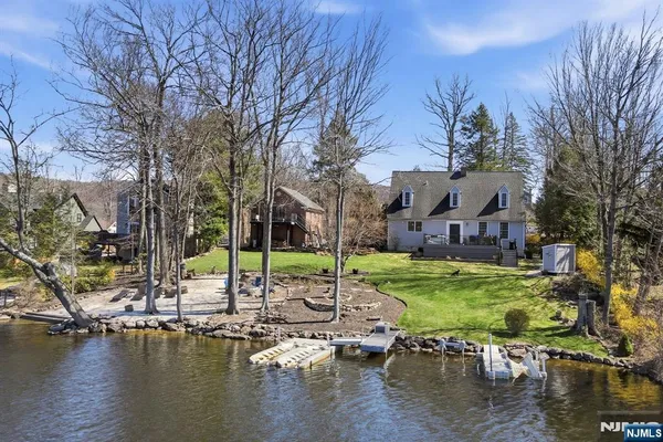 $1,499,000 | 173 Point Breeze Drive, West Milford, NJ 07421