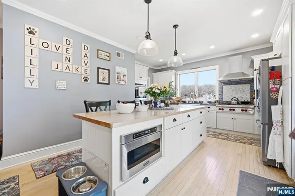 $1,499,000 | 173 Point Breeze Drive, West Milford, NJ 07421