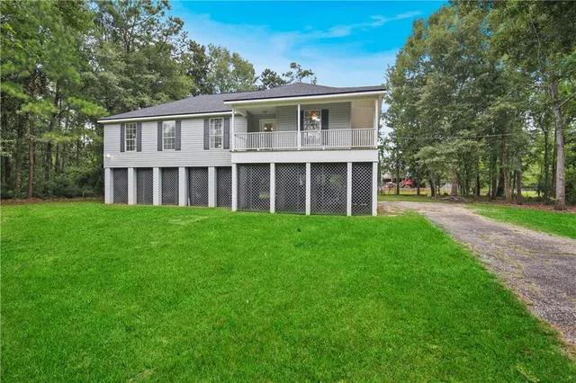 $2,600 | 18200 Derbes Drive, Covington, LA 70433