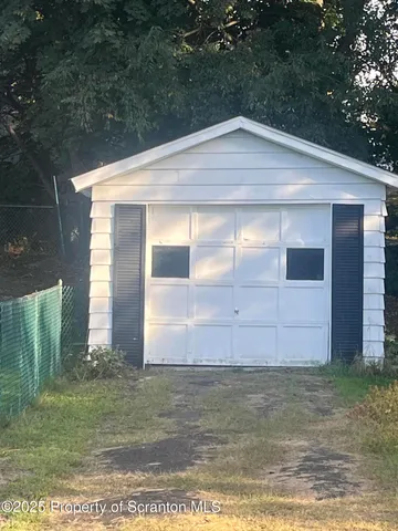 $239,000 | 108 3rd Street, Blakely, PA 18447